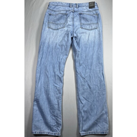 Tommy Bahama Mens Relaxed Fit Jeans Light Wash 34 x 32(Fits34x31) Tencel blend - Picture 6 of 15
